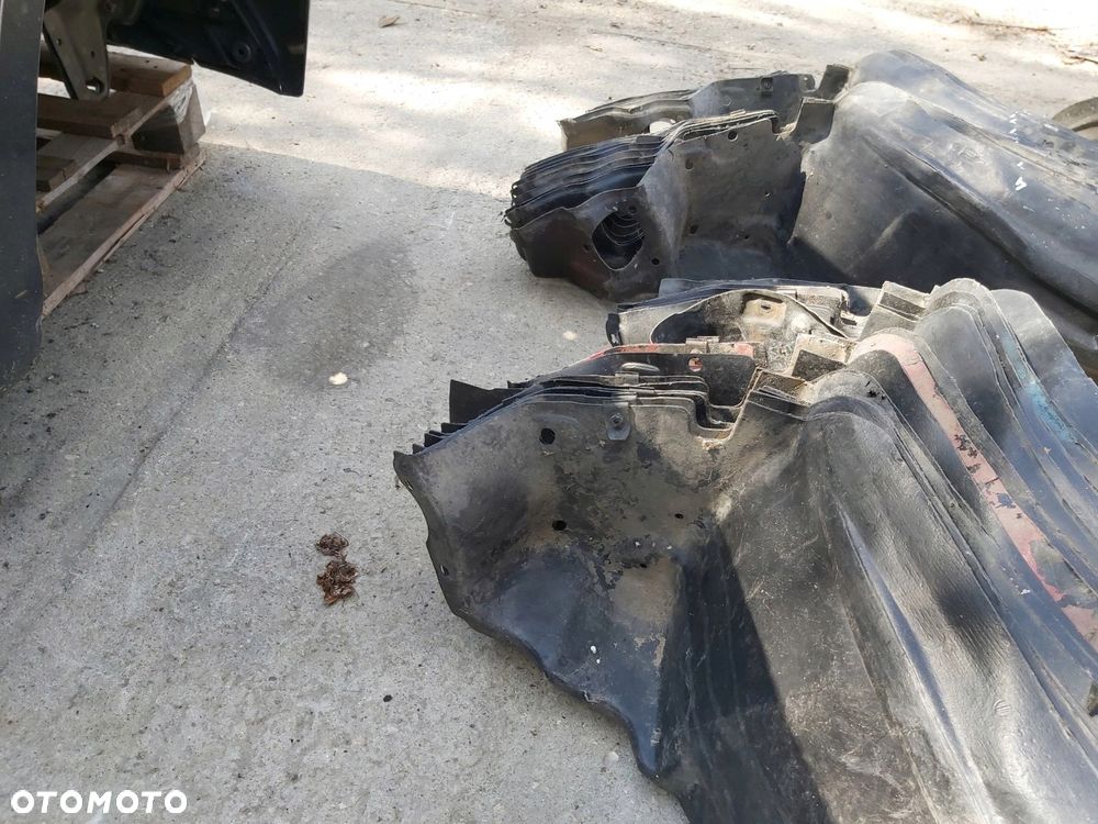 TOYOTA CELICA V Nadkole przód lewe 1,6 2,0 - 5