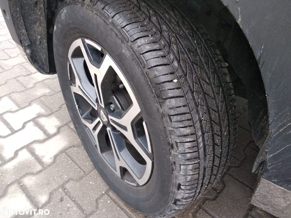 Dacia Duster 1.6 SCe Prestige jante 17" - 15