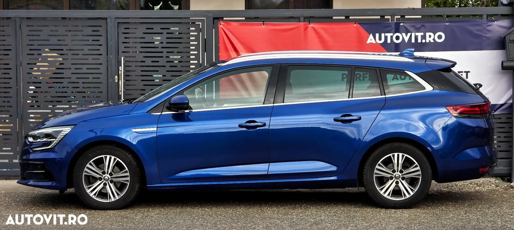 Renault Megane BLUE dCi 115 EDC BOSE EDITION - 8