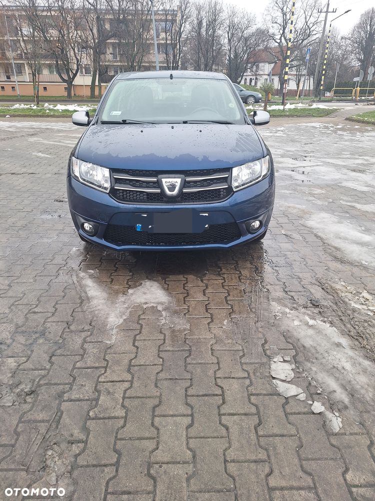 Dacia Logan 1.2 16V Laureate - 1