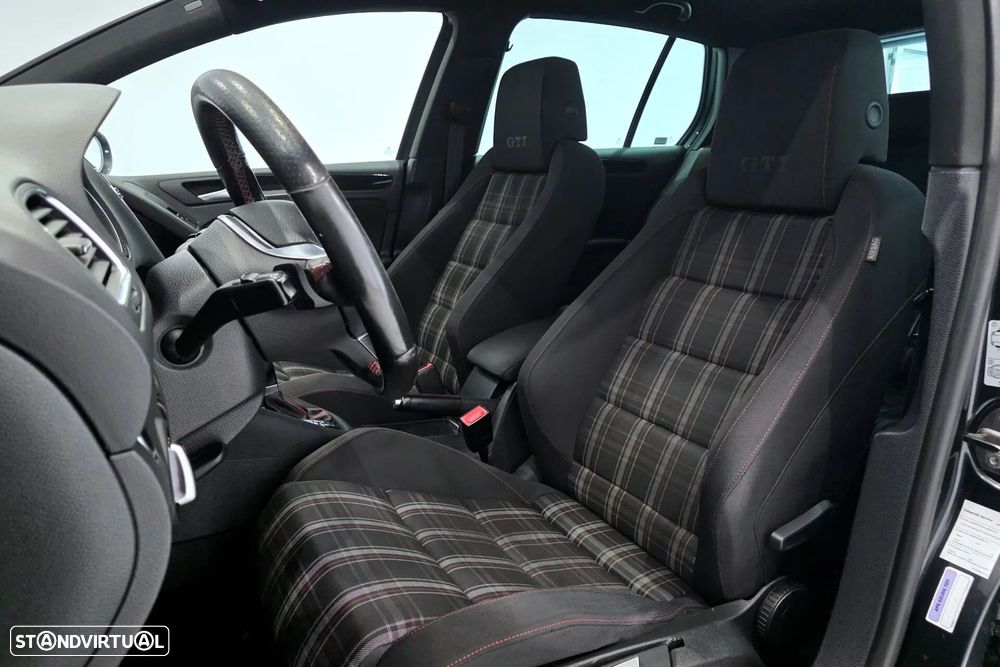 VW Golf 2.0 TSi GTI DSG - 10