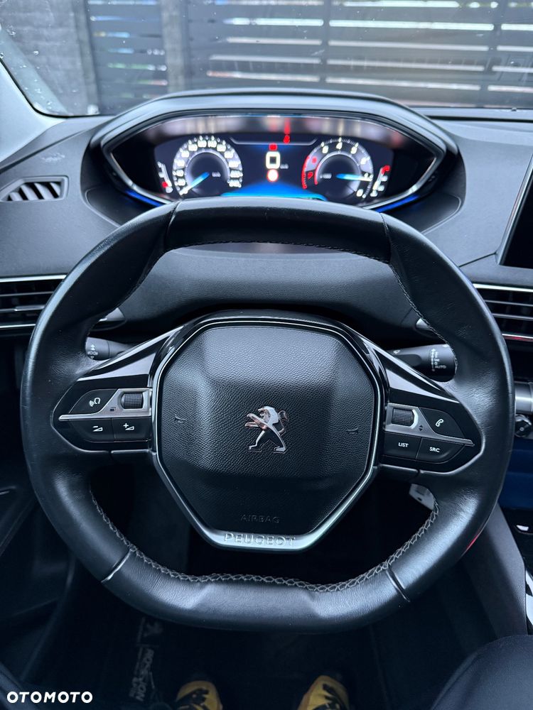 Peugeot 3008 PureTech 130 Stop & Start GPF Allure - 21