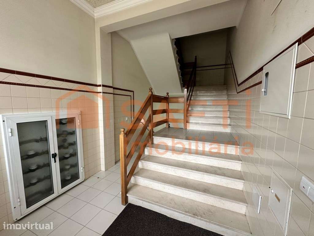Apartamento T2 no Entroncamento - Grande imagem: 2/16