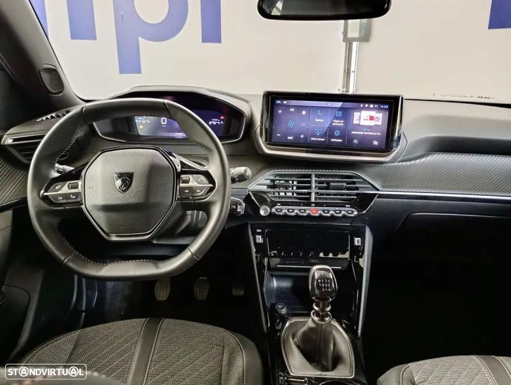 Peugeot 2008 1.2 PureTech Allure - 15