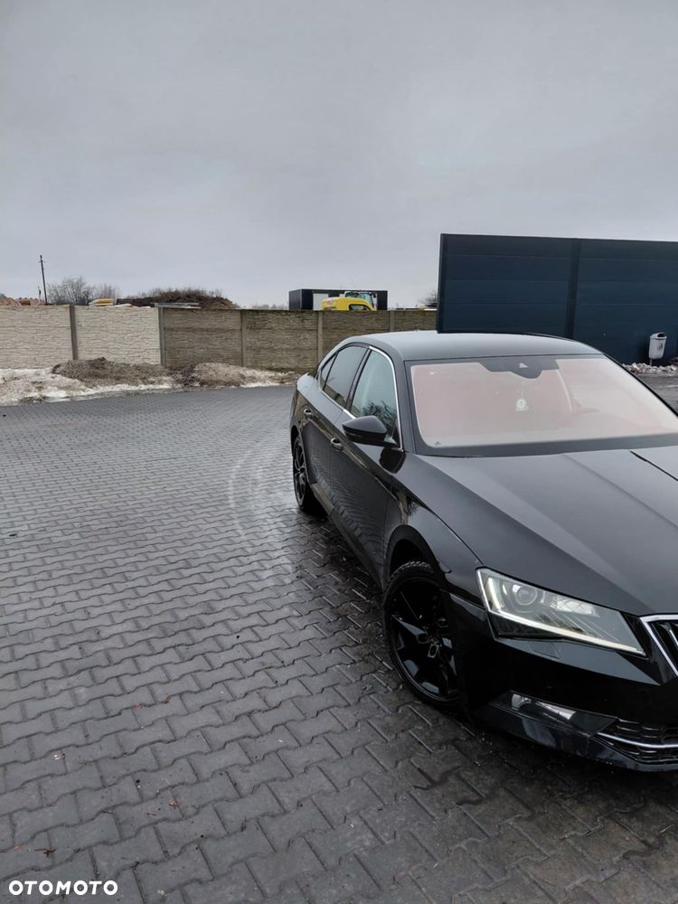 Skoda Superb 1.6 TDI Ambition DSG - 5