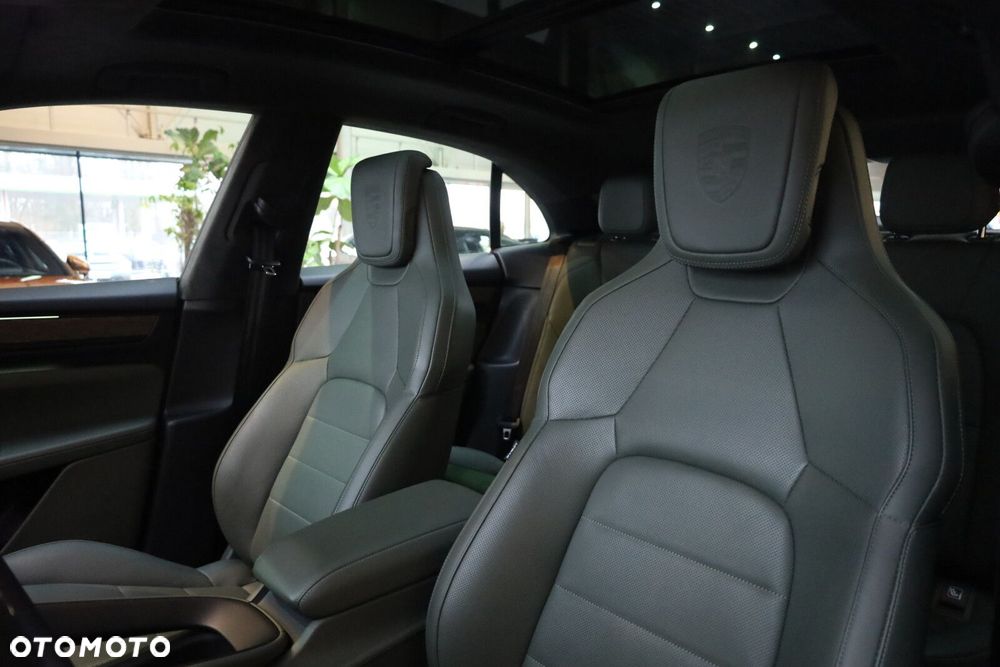 Porsche Macan 4 100kWh - 18