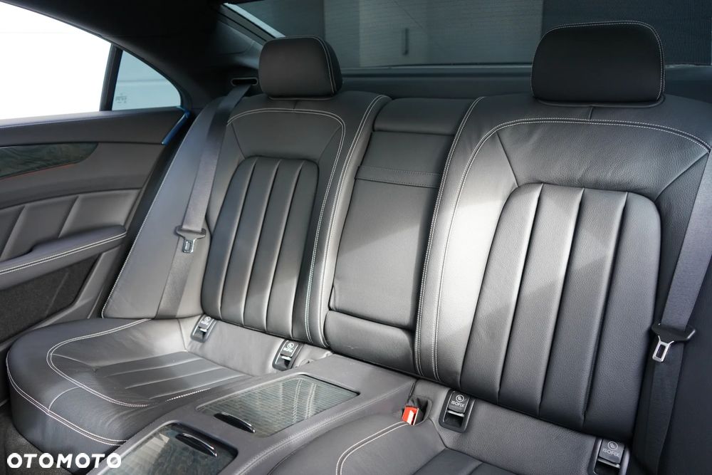 Mercedes-Benz CLS 350 BlueEff - 33