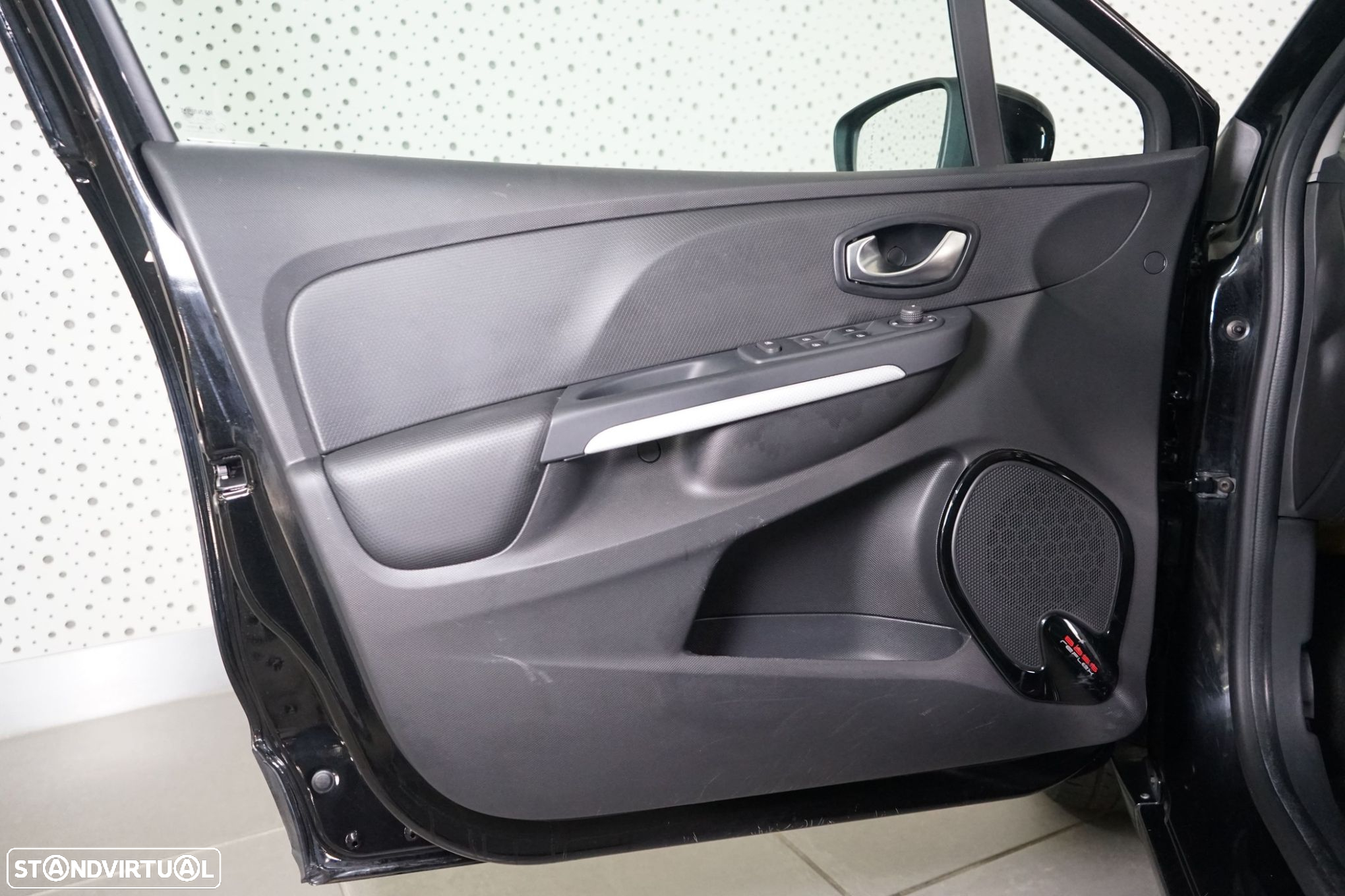Renault Clio Sport Tourer 1.5 dCi Confort - 18