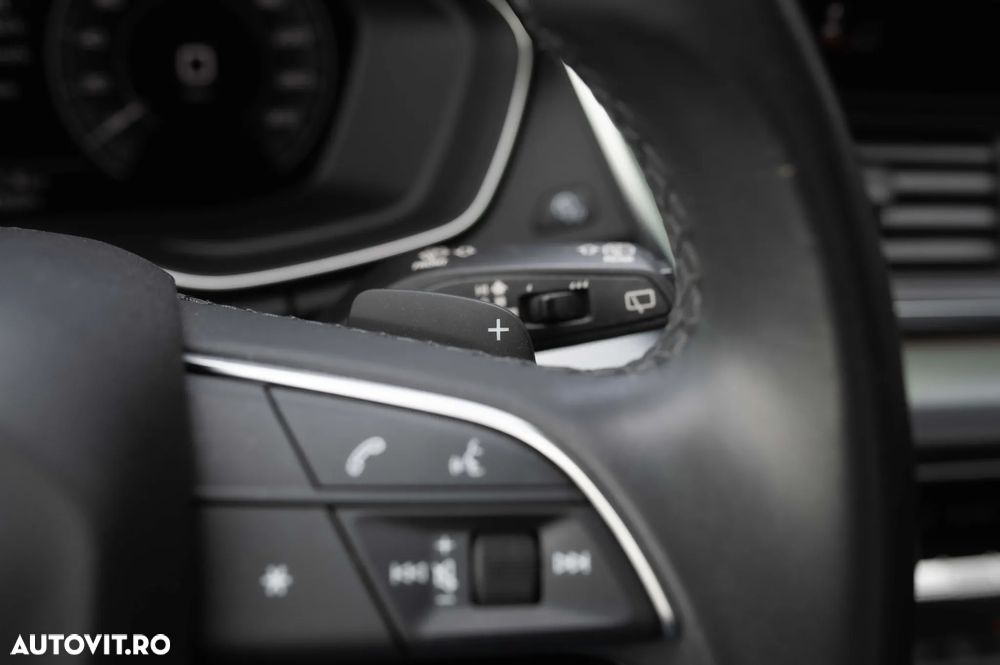Audi Q5 55 TFSIe quattro S tronic S line - 17