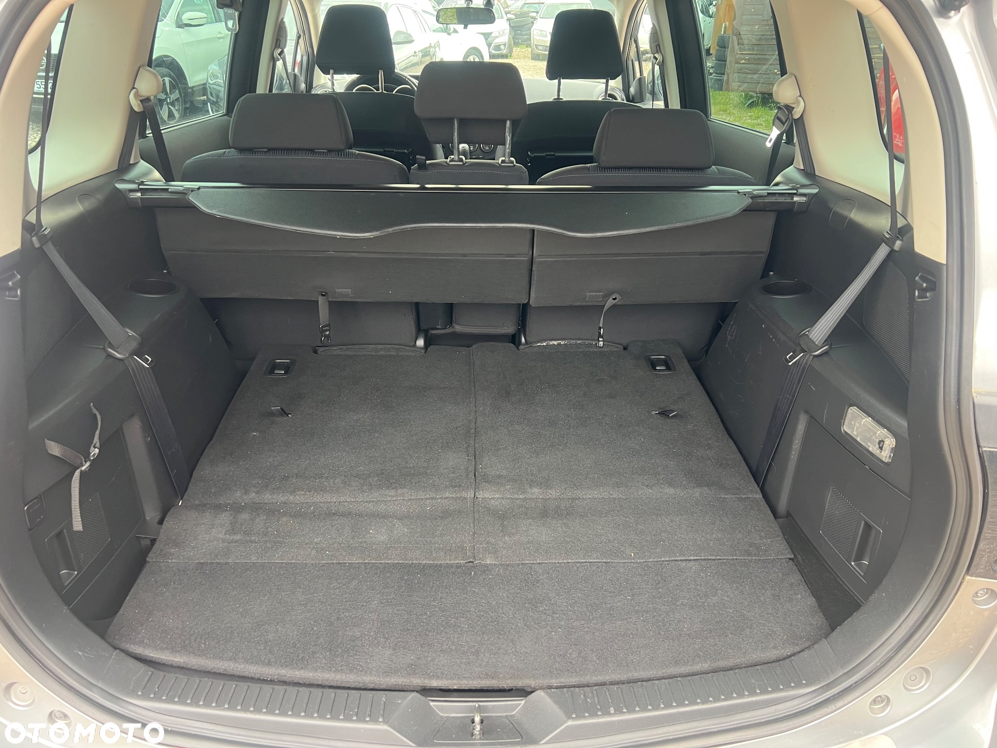 Mazda 5 - 18