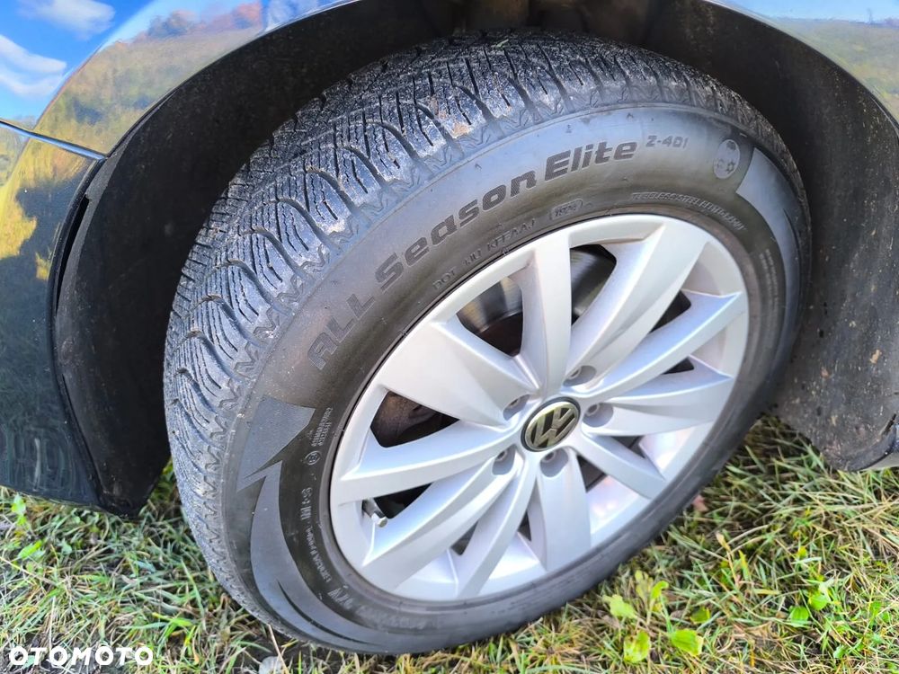 Volkswagen Passat 1.6 TDI DPF BlueMot Comfortline - 12