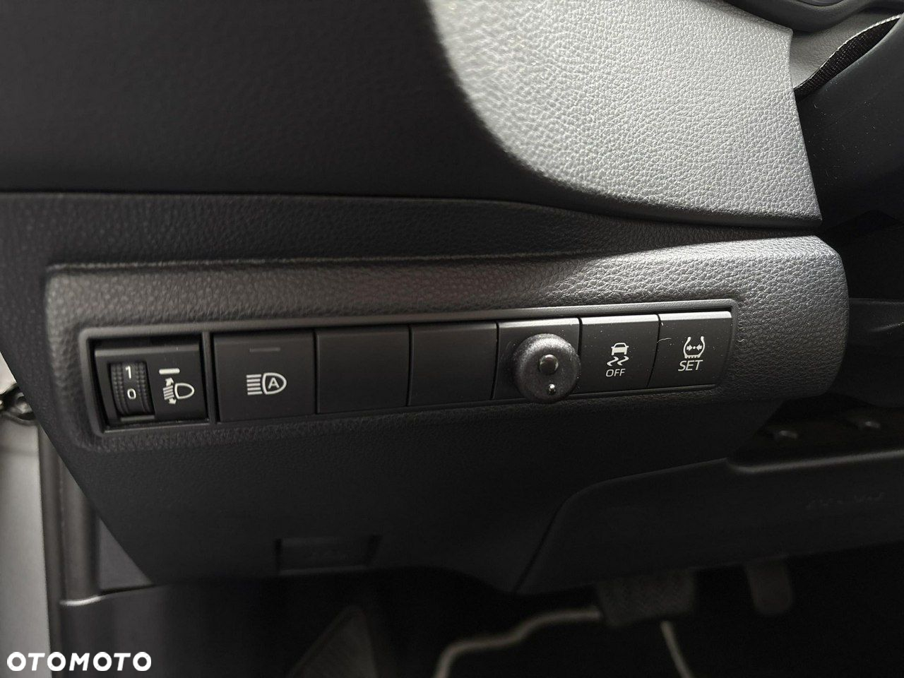 Toyota Corolla - 19