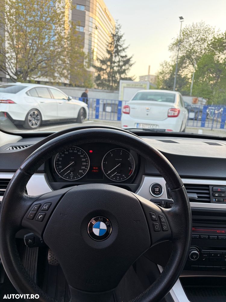 BMW Seria 3 318d - 5