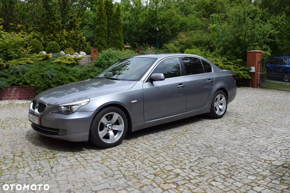 BMW Seria 5 523i Edition Sport - 3