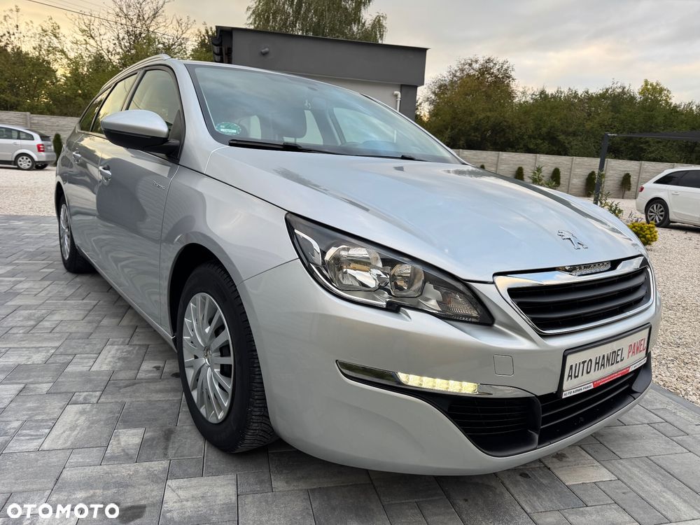 Peugeot 308 SW HDi FAP 110 (Blue Lion) Business Line Niveau 1 - 3