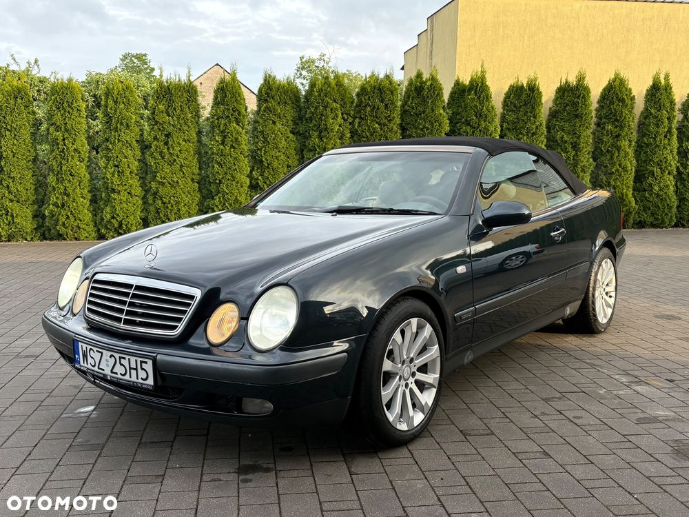Mercedes-Benz CLK - 9