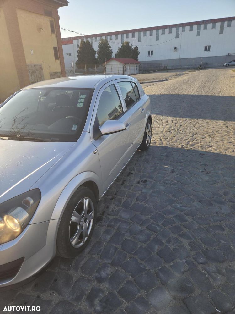Opel Astra - 2