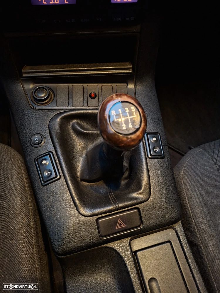 BMW 318 tds - 8