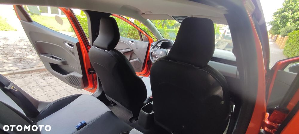 Renault Clio - 10