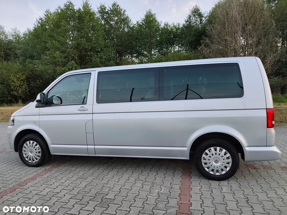 Volkswagen Caravelle - 14