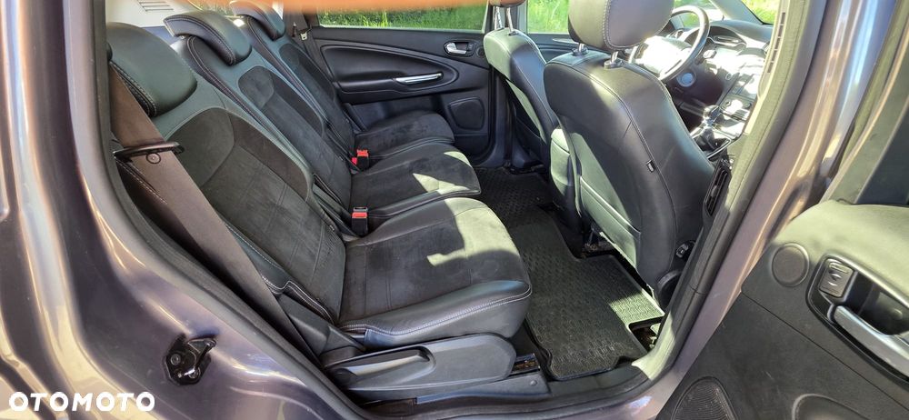 Ford S-Max 2.0 TDCi DPF Titanium - 12