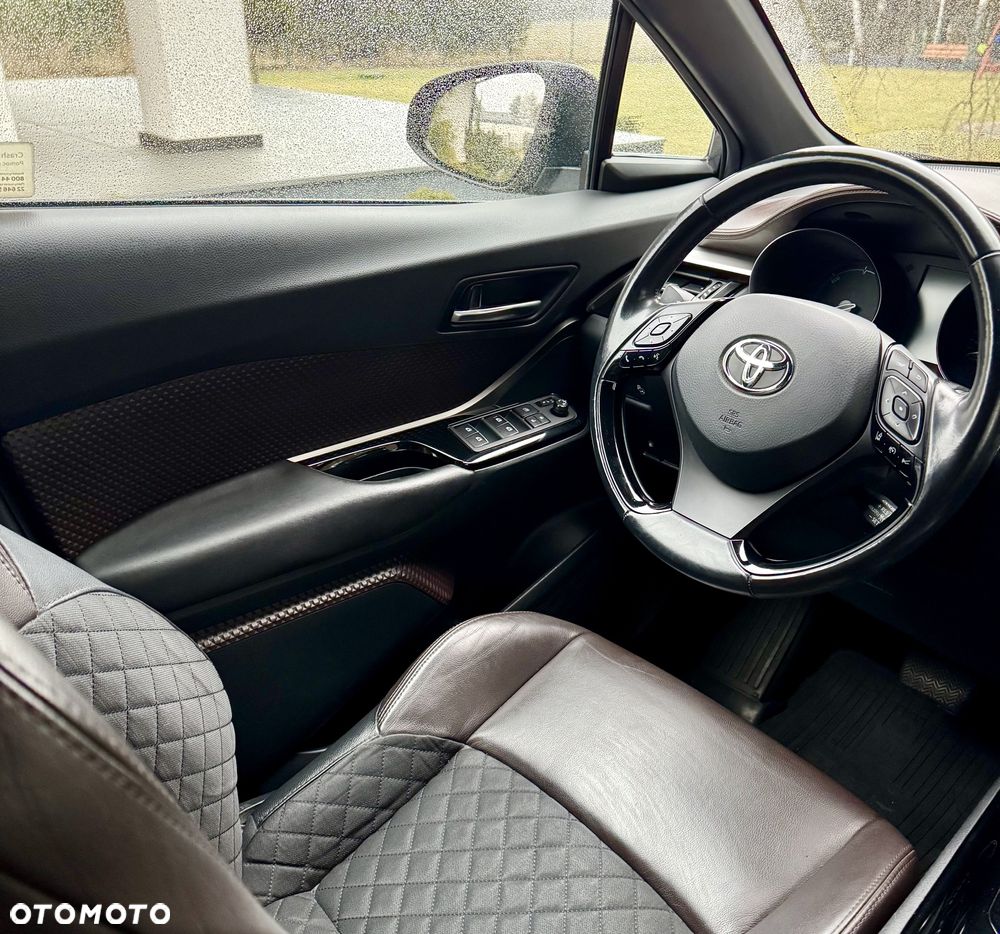 Toyota C-HR 1.8 Hybrid Prestige - 11