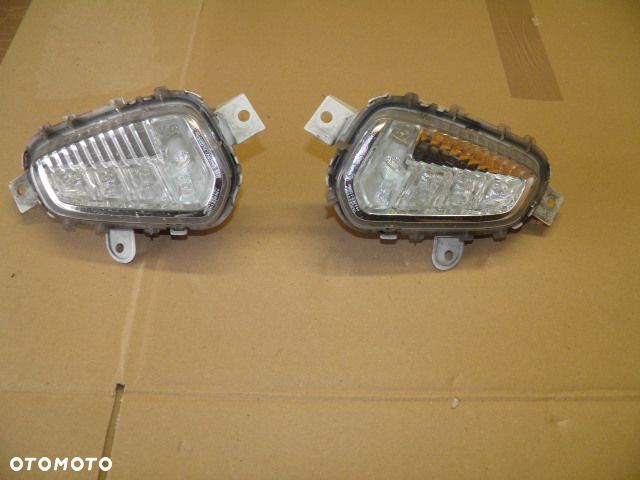 VOLVO XC40 V40 2015 HALOGENY LED LEWY PRAWY - 1