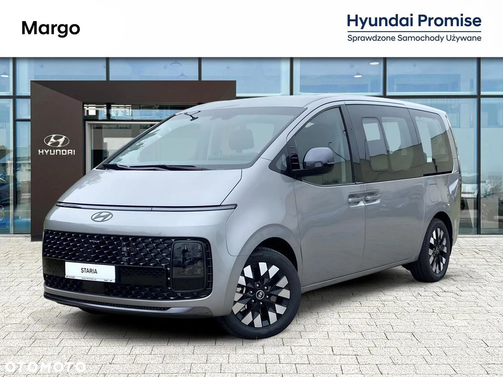 Hyundai Staria 1.6 T-GDI HEV Luxury - 2