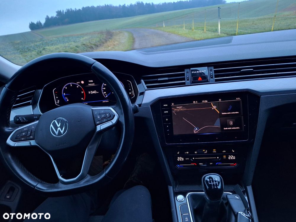 Volkswagen Passat 2.0 TDI SCR Business - 9