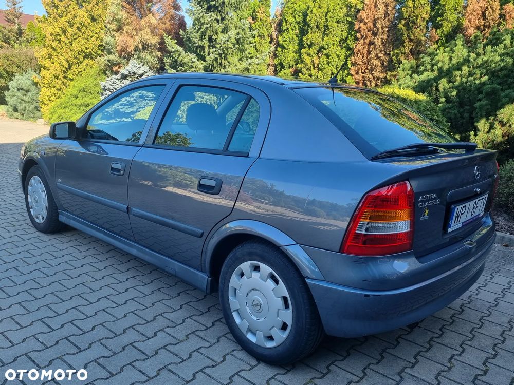Opel Astra - 8
