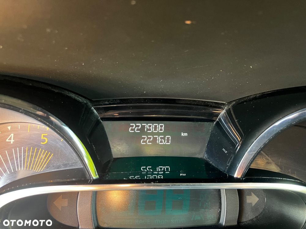 Renault Clio - 12