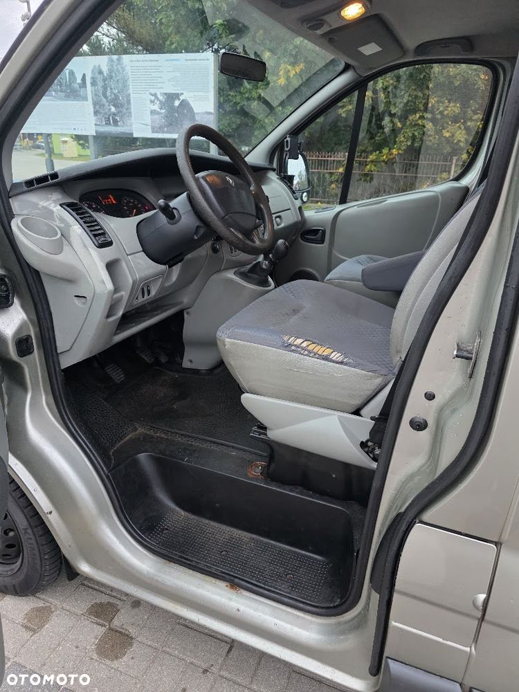 Renault Trafic - 18