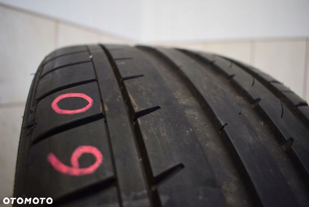 ZR18 225/35 87Y Kumho Azenis FK453 - 2