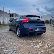 Volvo V40 2.0 D4 Kinetic Eco - 2