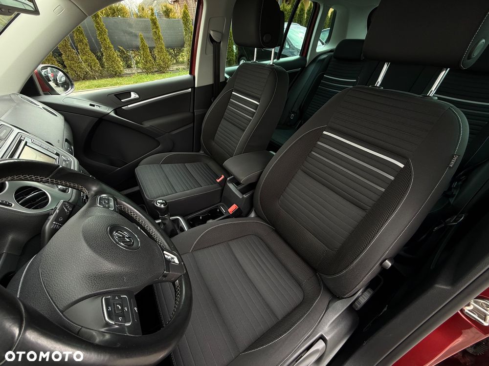 Volkswagen Tiguan 2.0 TDI DPF BlueMotion Technology Exclusive - 17