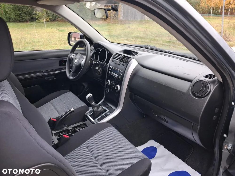 Suzuki Grand Vitara 1.9 DDiS - 25
