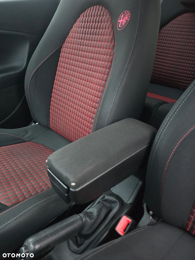 Alfa Romeo Mito - 18