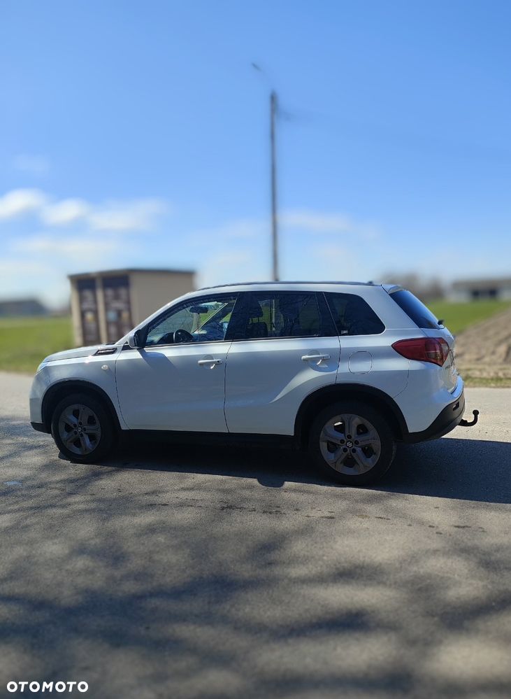 Suzuki Vitara - 8