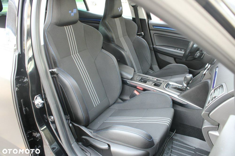 Renault Megane 1.6 TCe GT EDC - 9