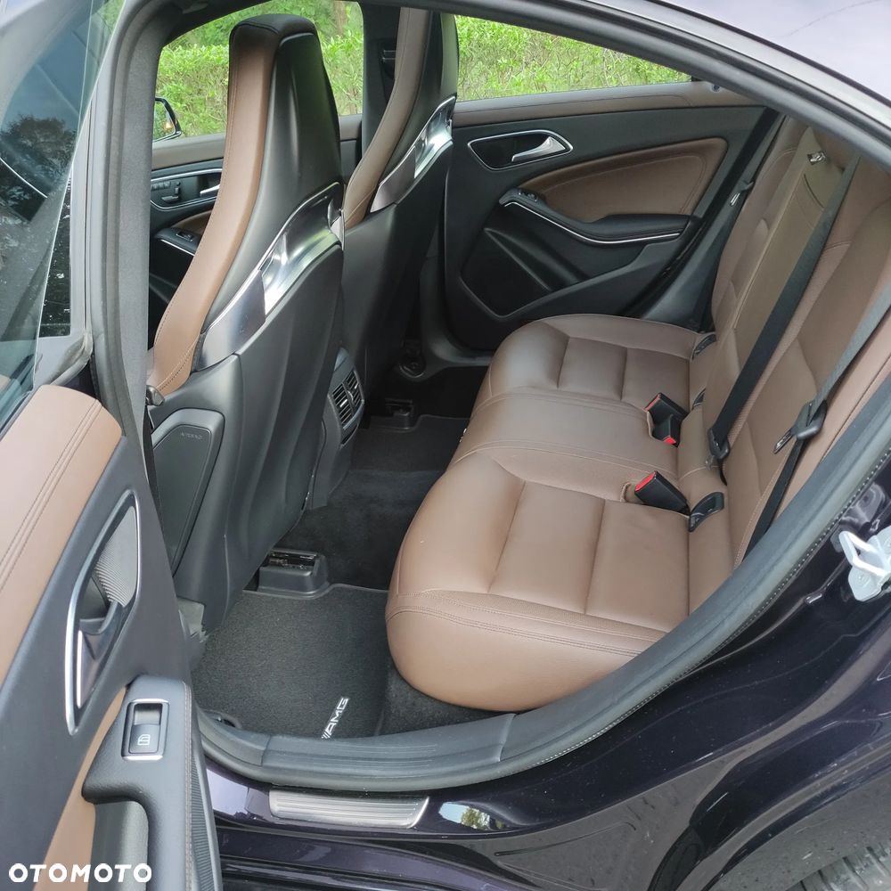 Mercedes-Benz CLA AMG 45 4-Matic - 22