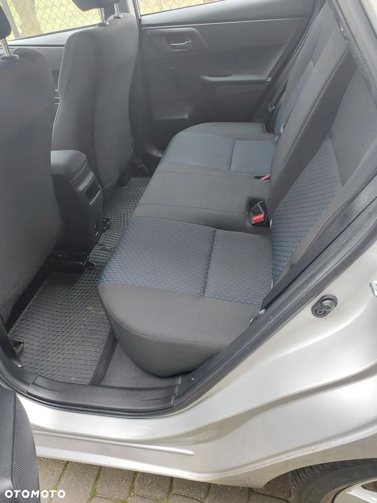 Toyota Auris 1.6 Comfort - 5