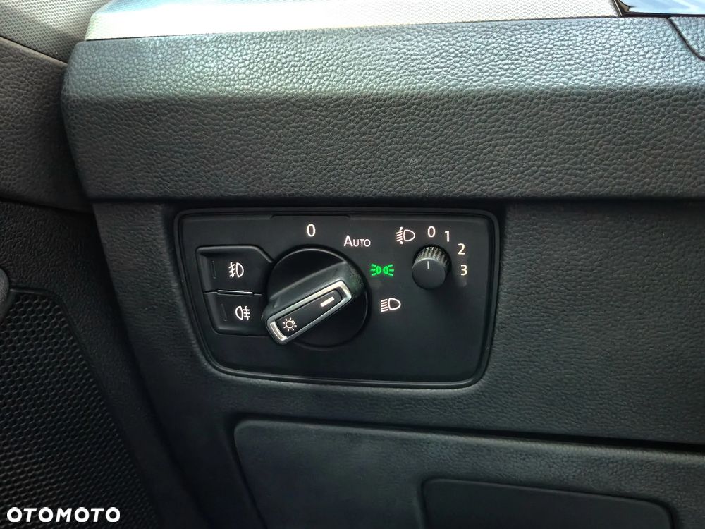 Volkswagen Passat Variant 2.0 TDI (BlueMotion Technology) Comfortline - 25