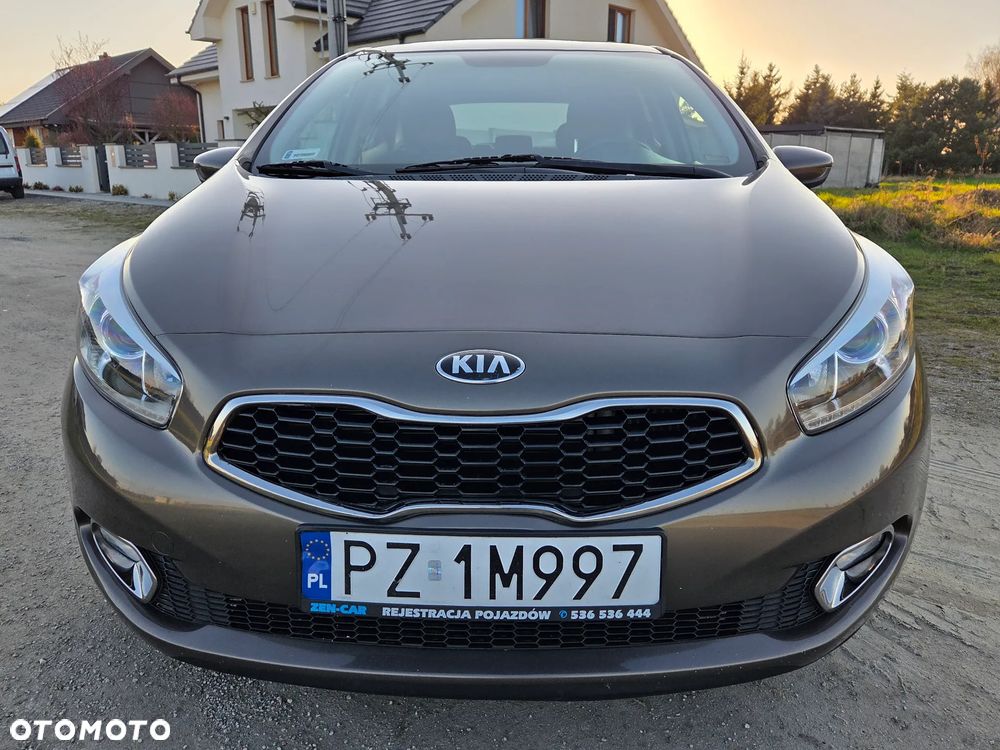Kia Ceed 1.6 CRDi 128 Vision - 6