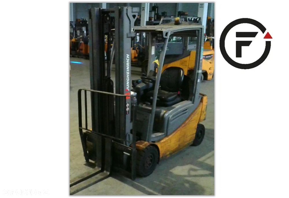 Jungheinrich EFG 320 - 1