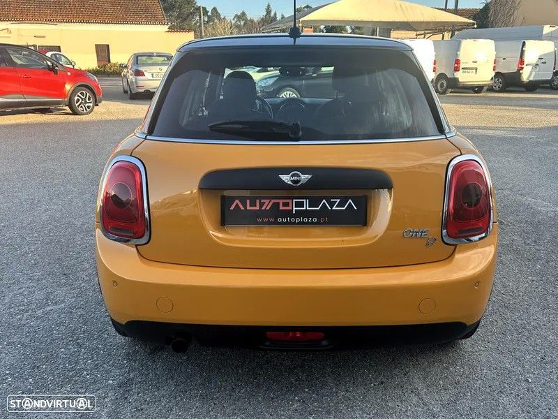 MINI 5 Portas One D - 6