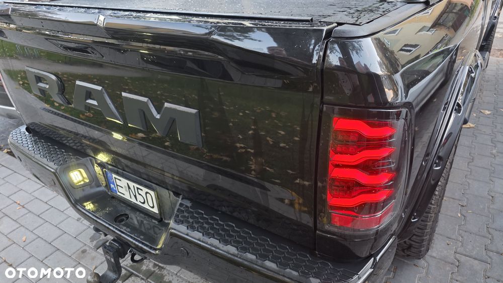 Dodge RAM - 7