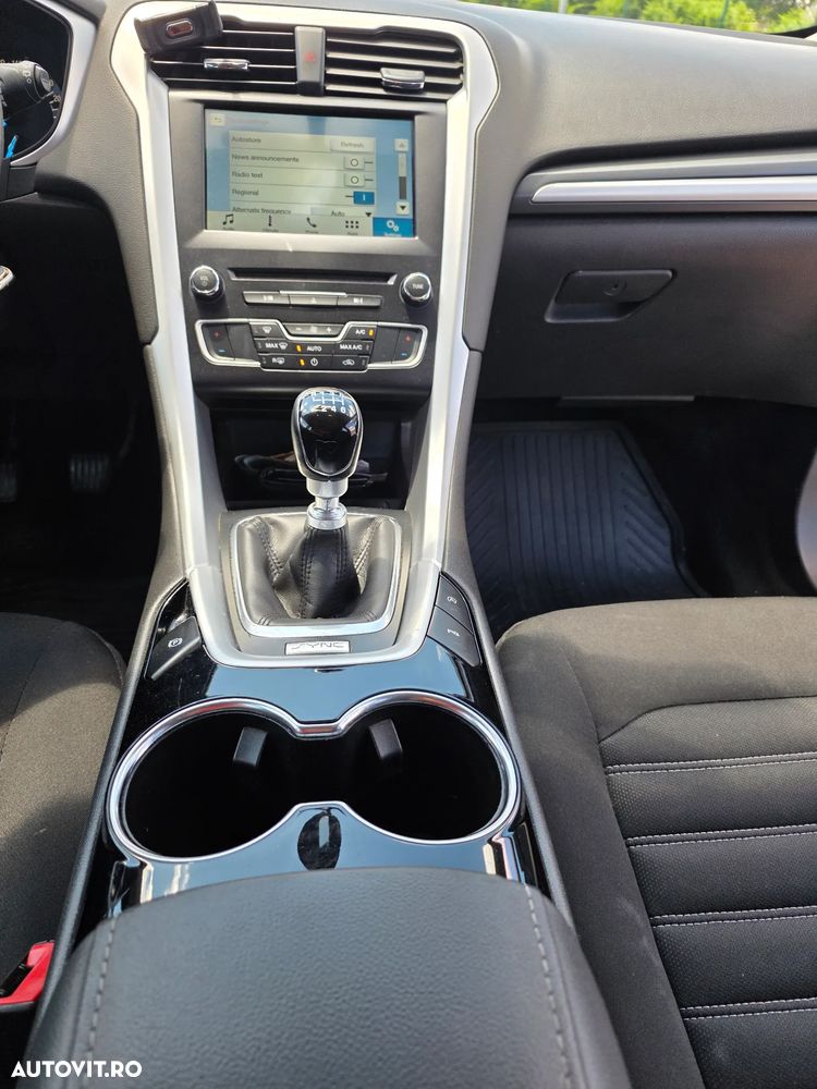 FORD Mondeo 2016 — imagine 8