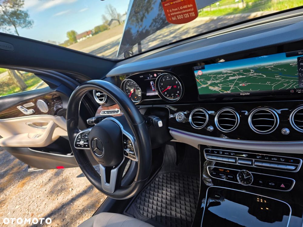 Mercedes-Benz Klasa E 450 4-Matic 9G-TRONIC - 16