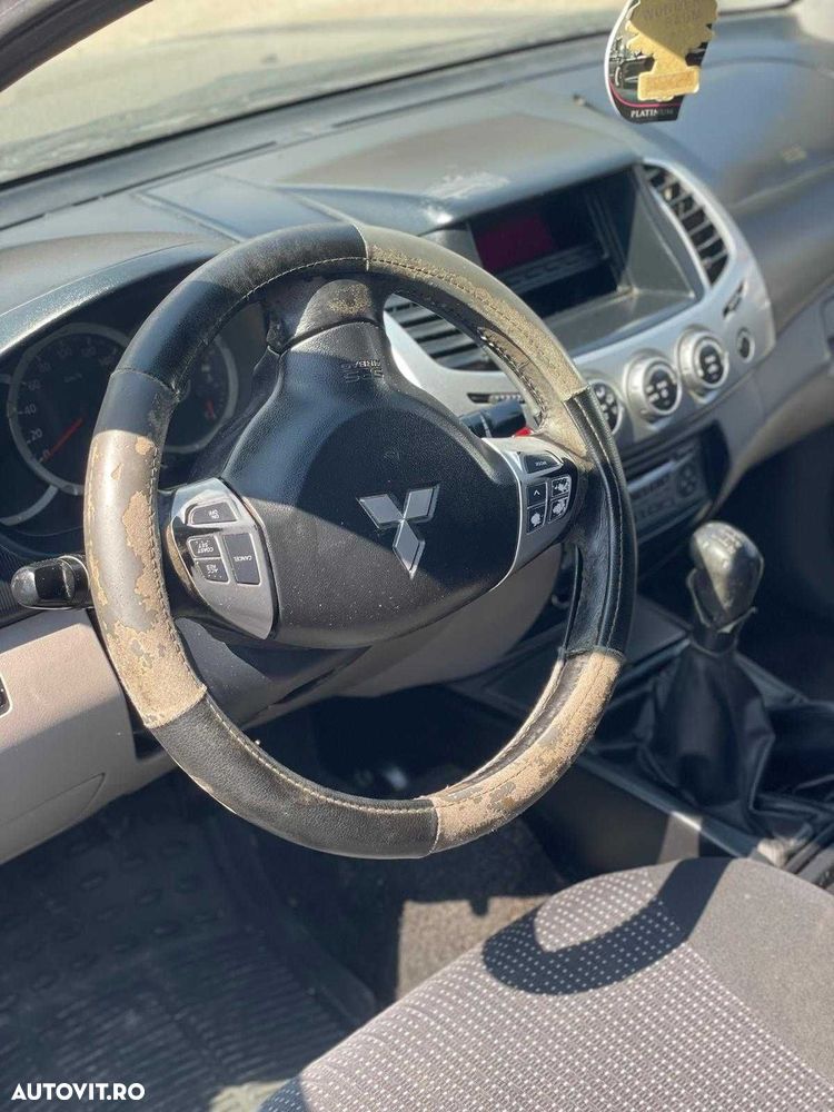 Dezmembrez Mitsubishi L200 2.5 diesel 2010-2014 - 4