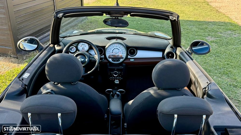 MINI Cabrio Cooper D - 16